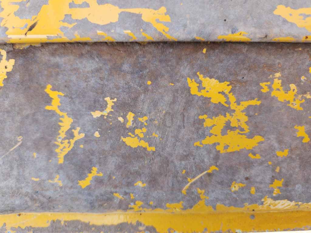 SD25-3-S76-01677