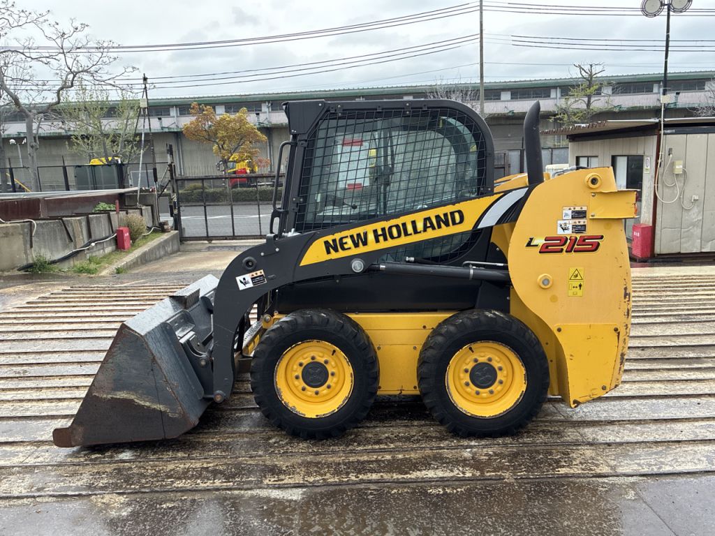 L215-NDM440790