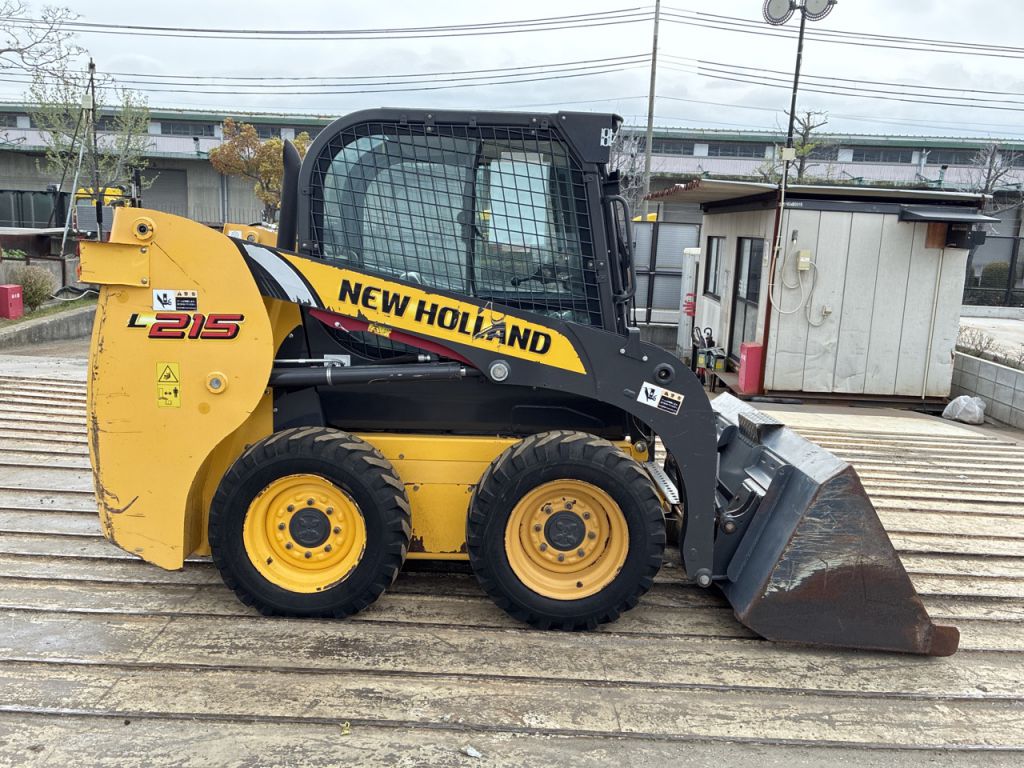 L215-NDM440790