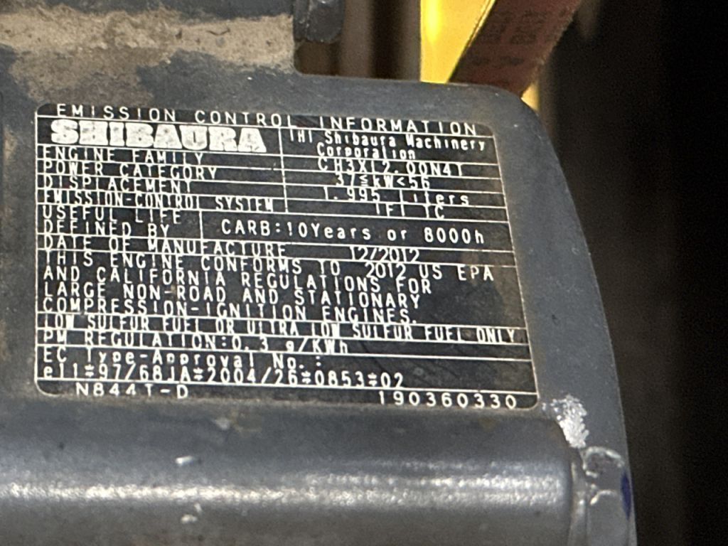 L215-NDM440790