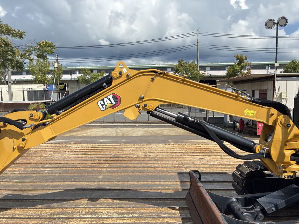 303.5CR-7-RE901047