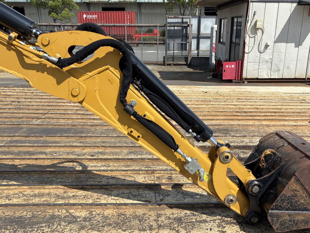 303.5CR-7-RE901047