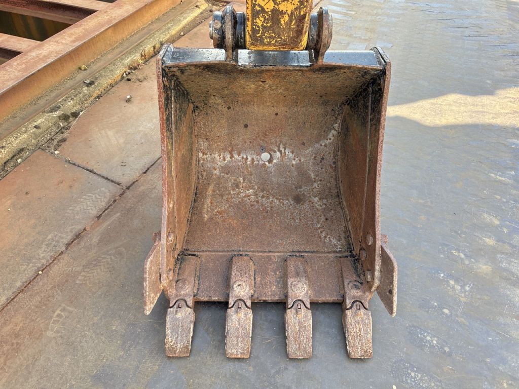 303.5CR-7-RE901047