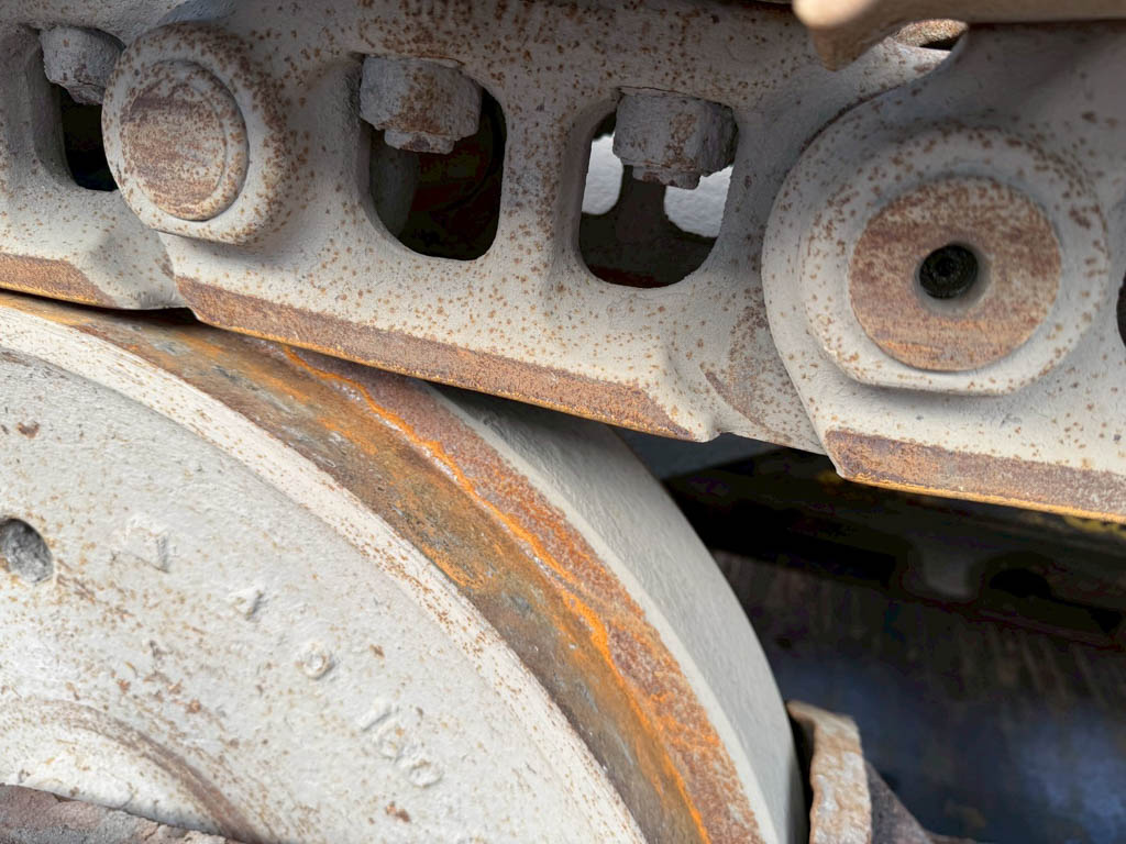 D75S-5-16696