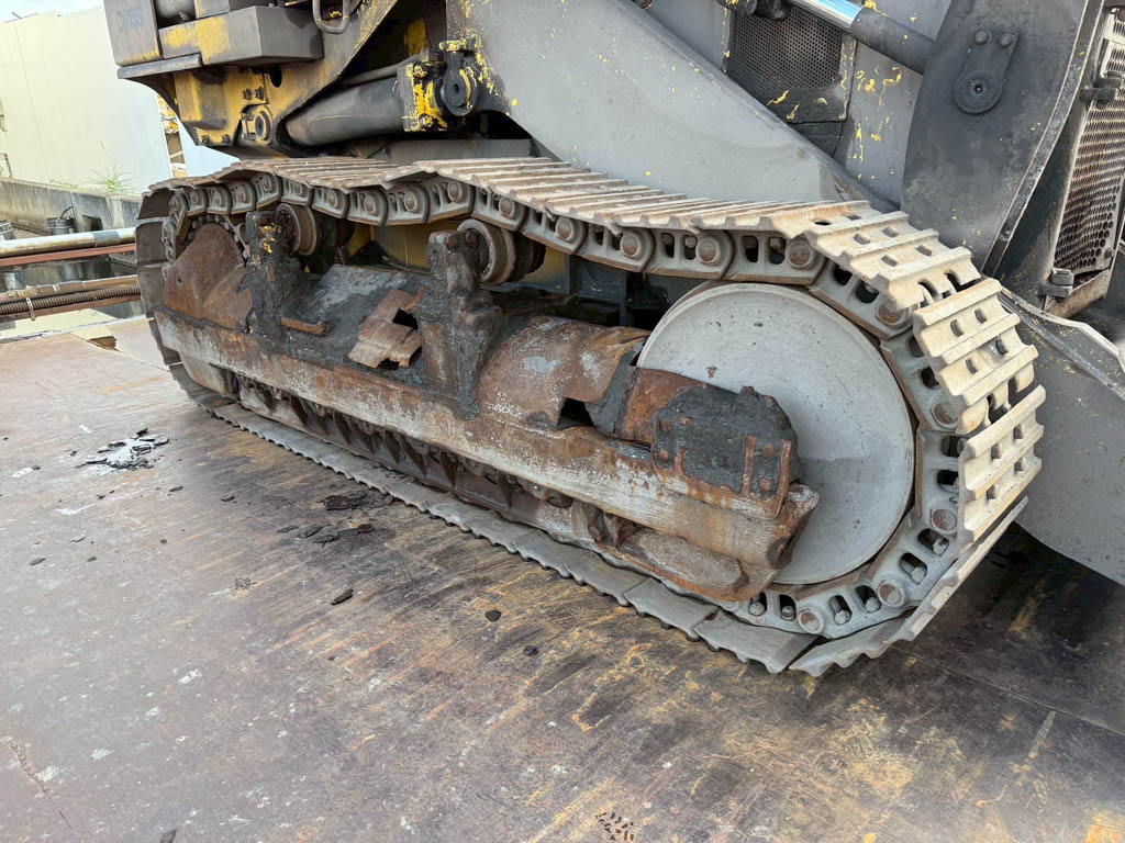 D75S-5-16696