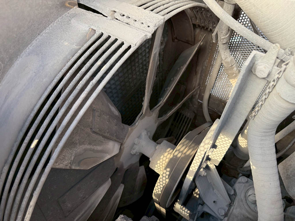 D75S-5-16696