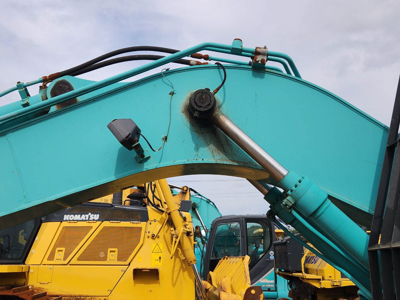 SK135SR-3-YY07-28817