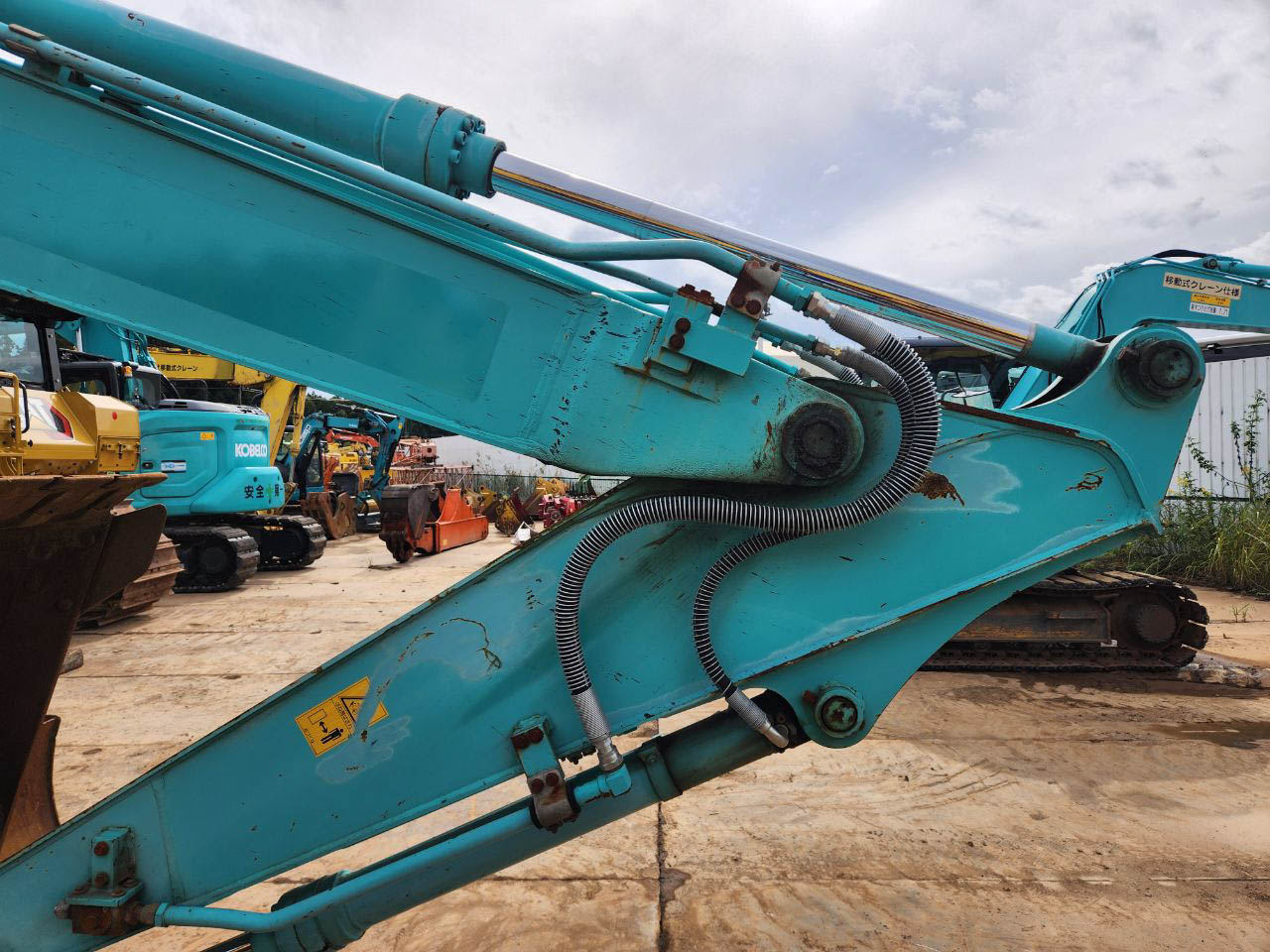 SK135SR-3-YY07-28817