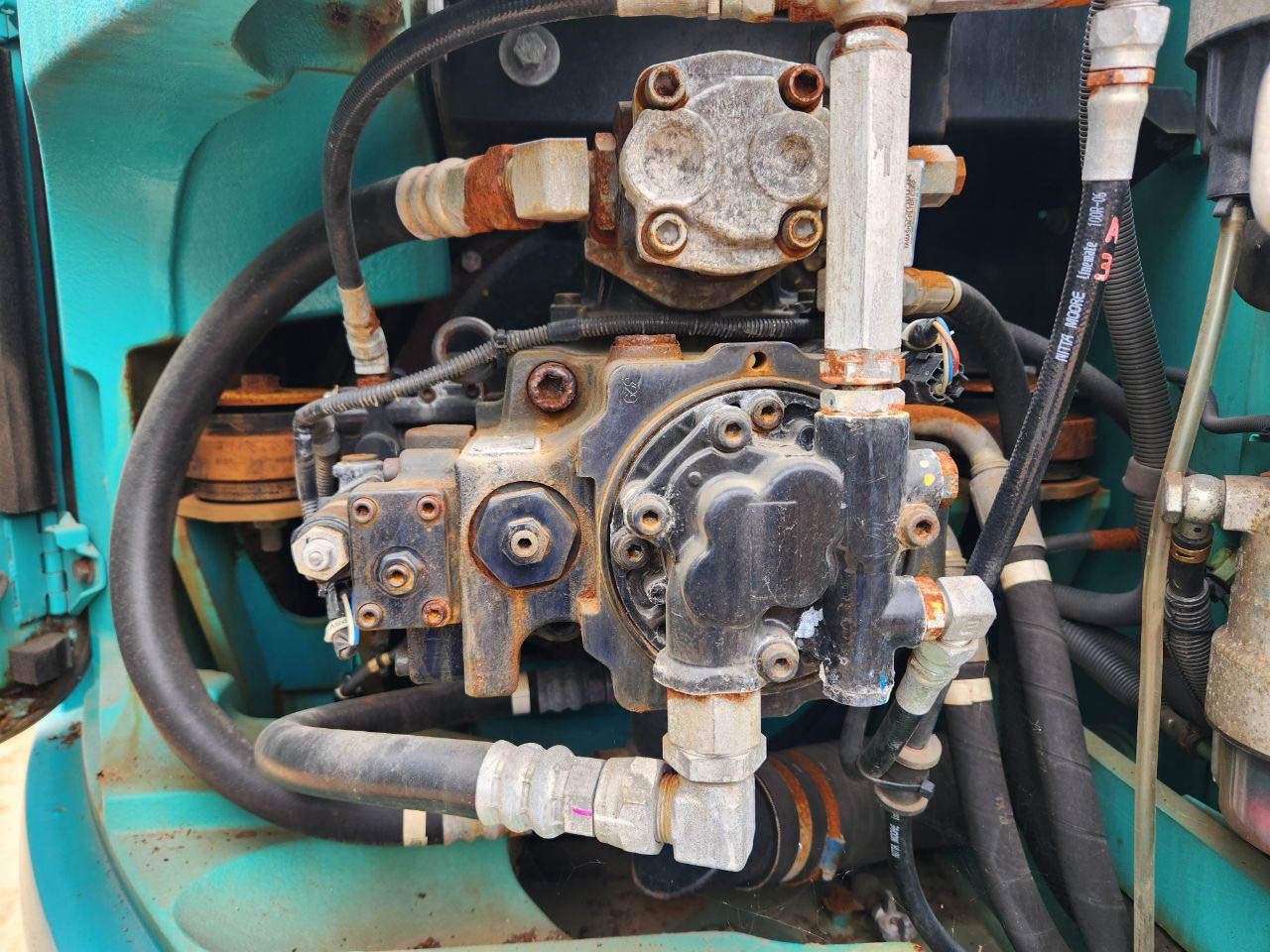 SK135SR-3-YY07-28817