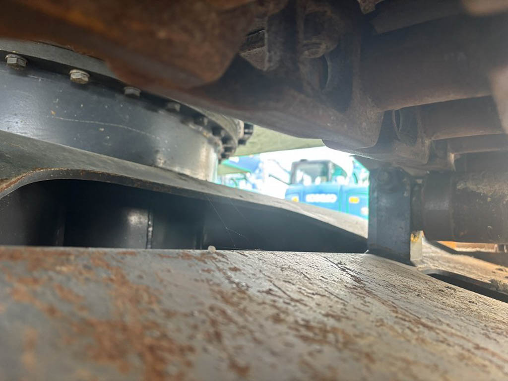 SK135SR-5-YY08-041982