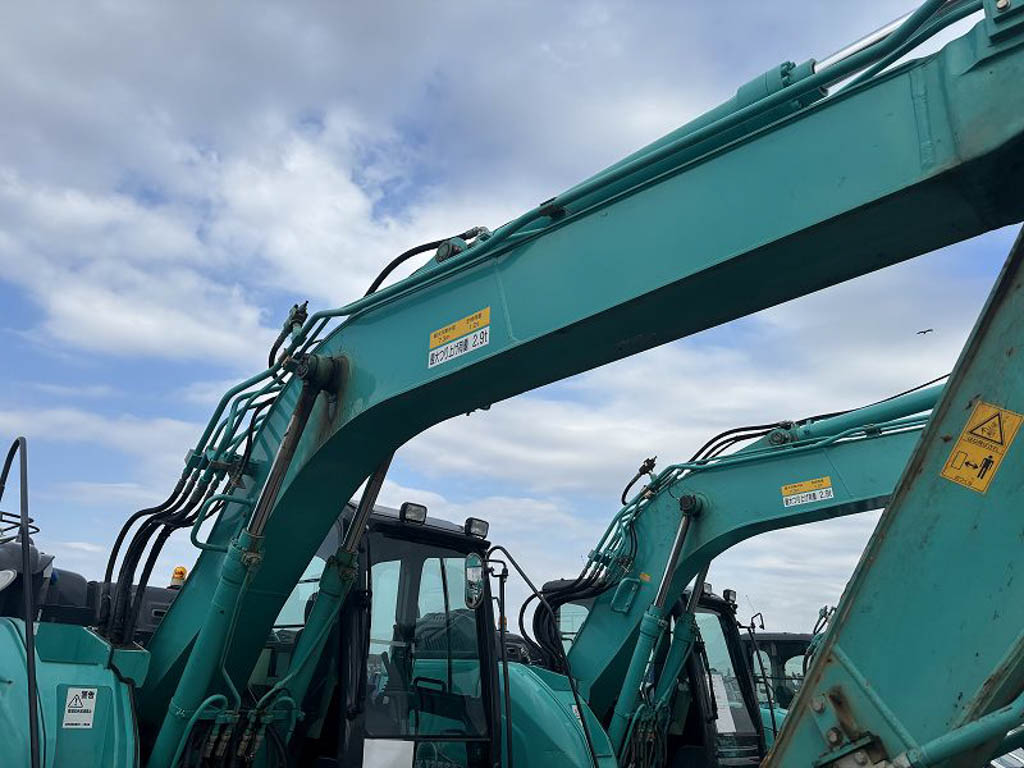 SK135SR-5-YY08-041982