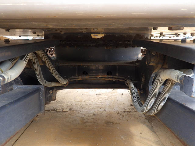 SK135SR-5-YY08-042300