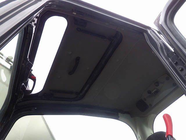 SK135SR-5-YY08-042300