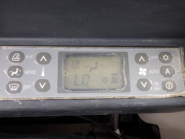 SK135SR-5-YY08-042300