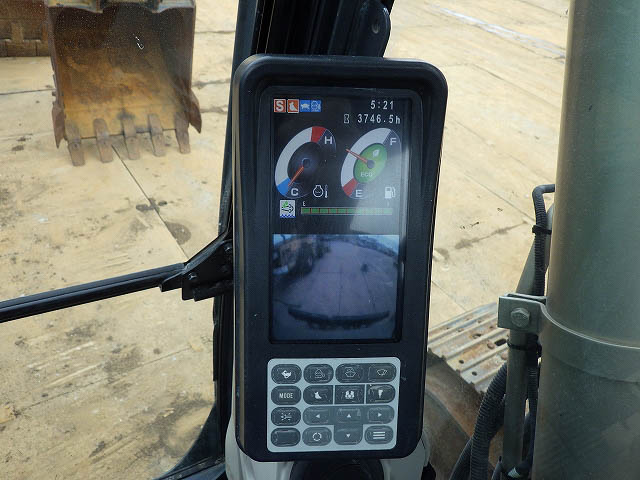 SK135SR-5-YY08-042300