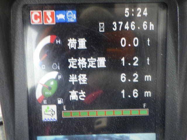 SK135SR-5-YY08-042300