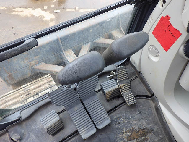 SK135SR-5-YY08-33851