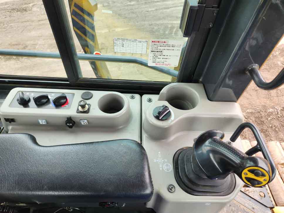 D37PX-23-81036
