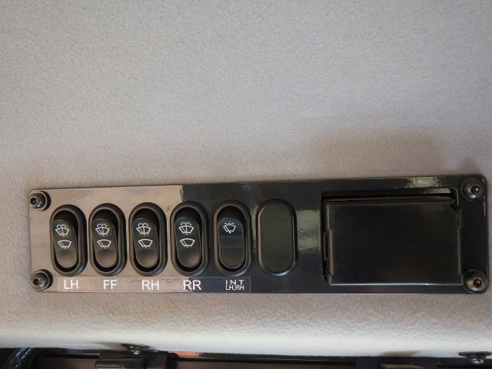 D37PX-24-90106