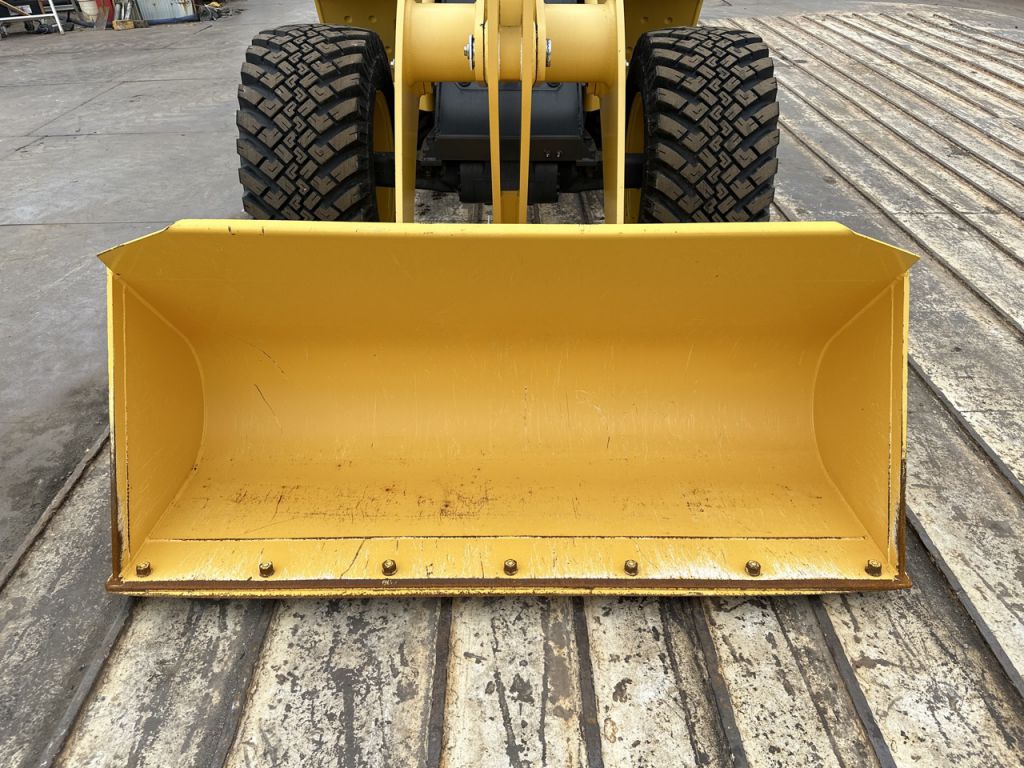 WA40-8-70106