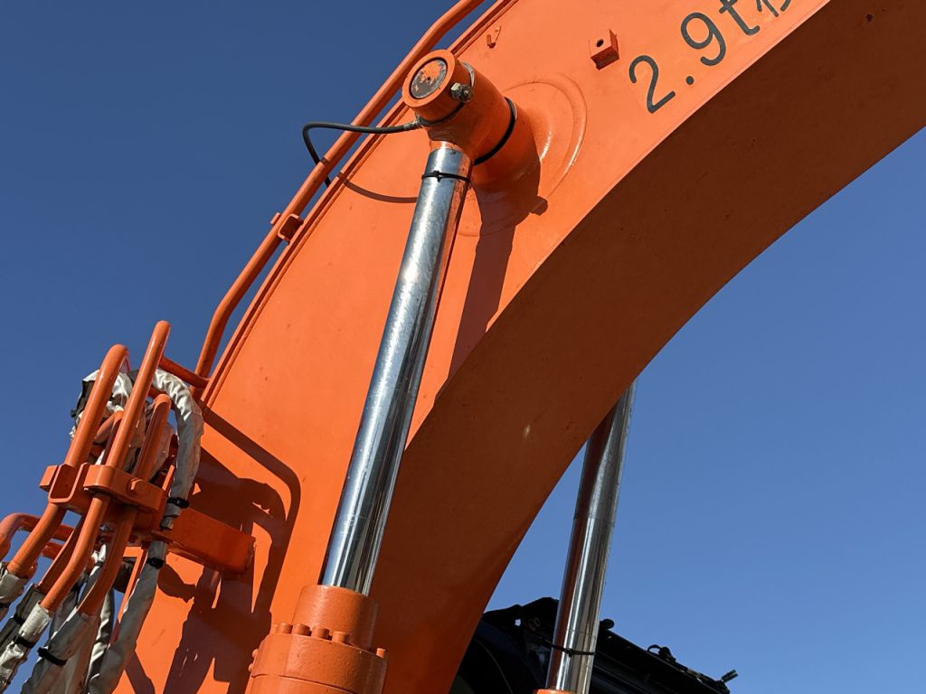 ZX135US-6-103943