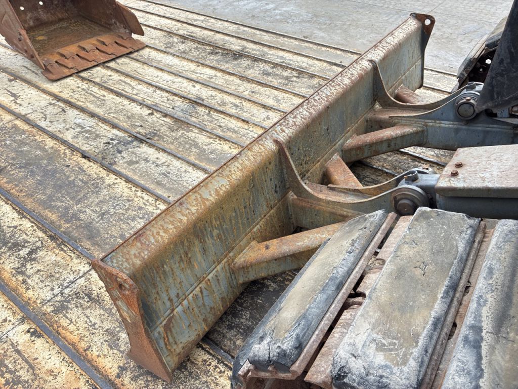 SK135SR-3-YY07-28817