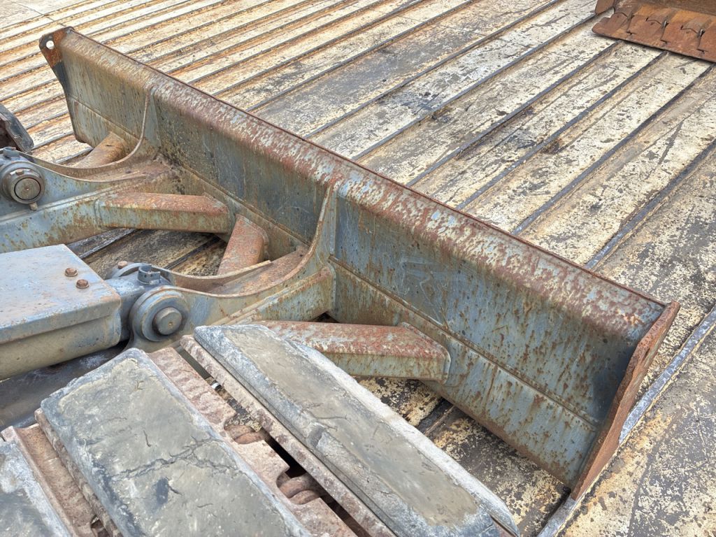 SK135SR-3-YY07-28817