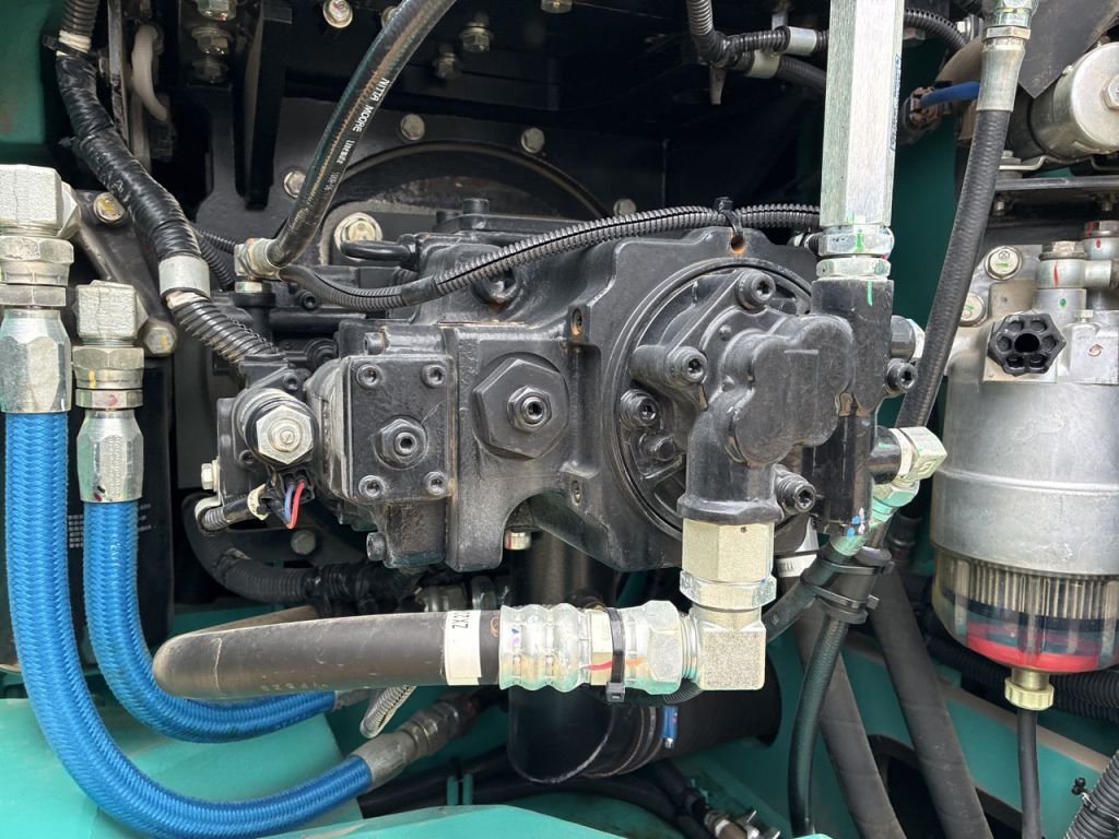 SK135SR-5-YY08-041982