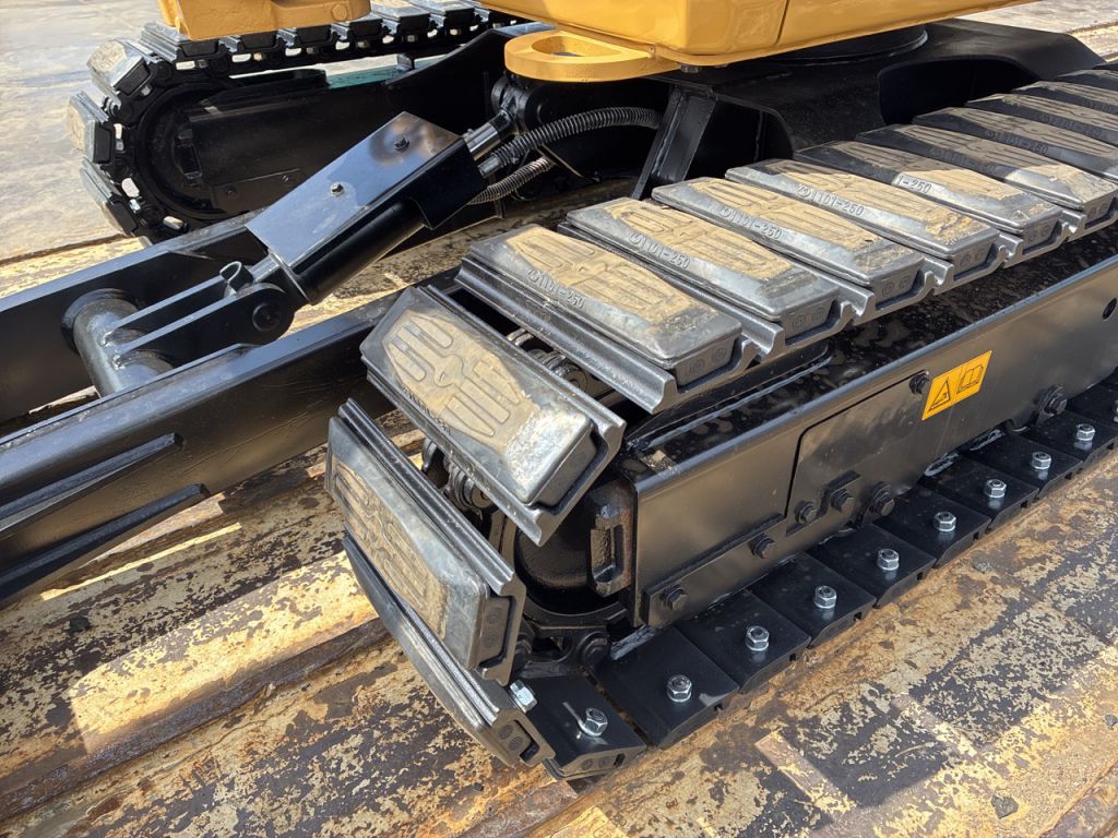 302CR-RHM04267