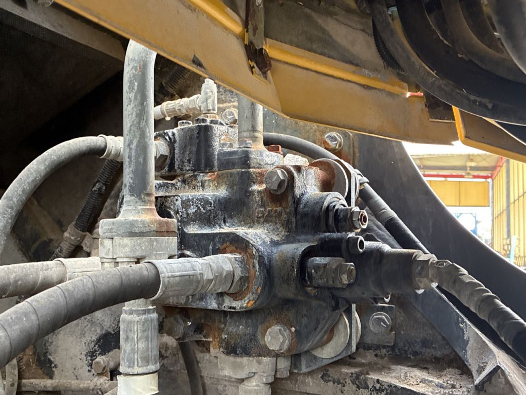 WA380-8-15068