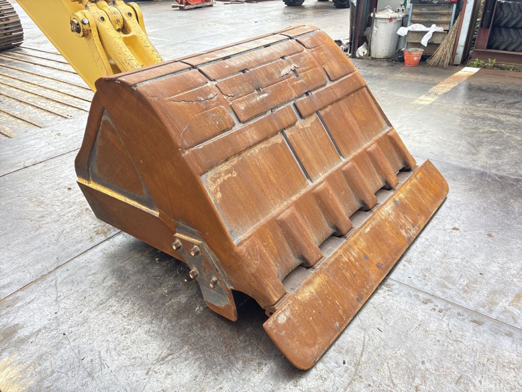 PC300LC-11-90526