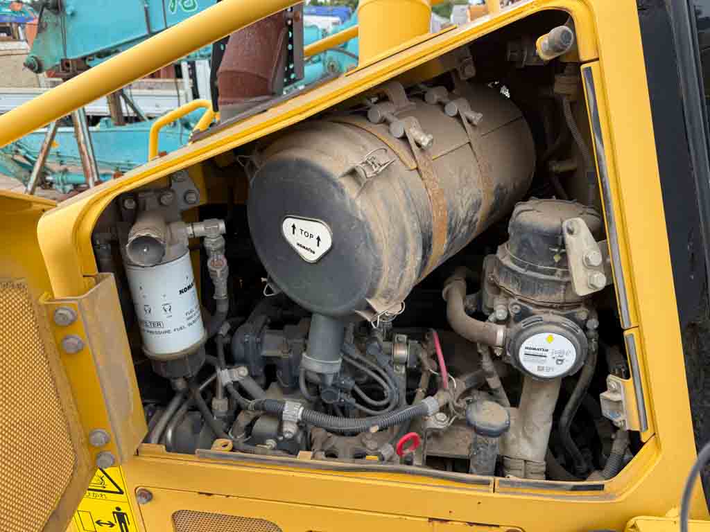 D61PX-23-32123