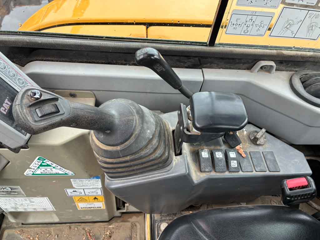304E2CR-FC200204
