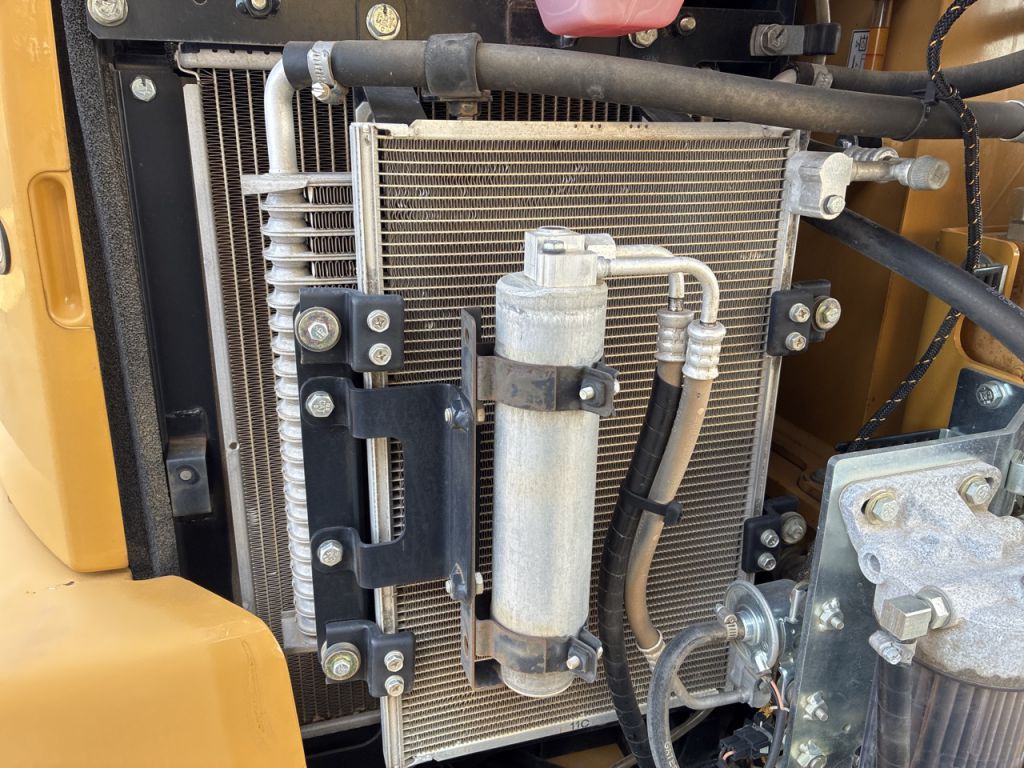 304E2CR-FC200204