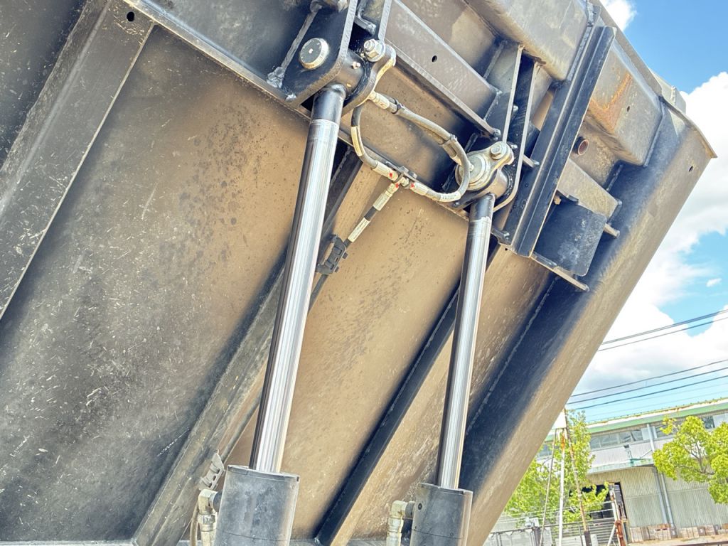 T7R-935150095 