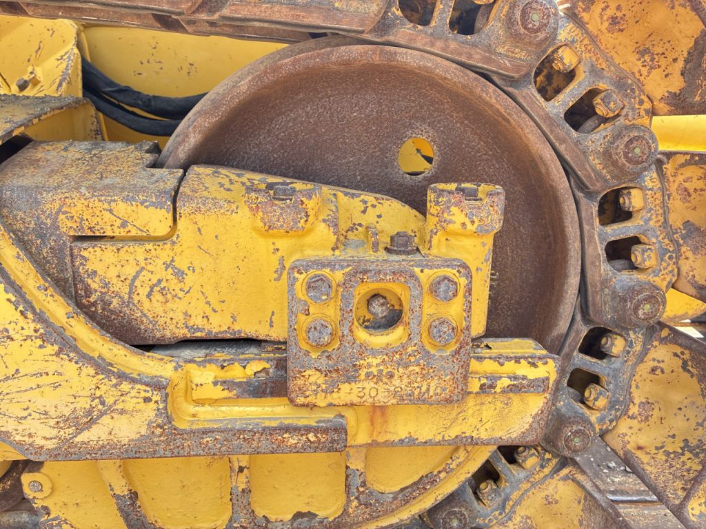 D37PX-24-90106