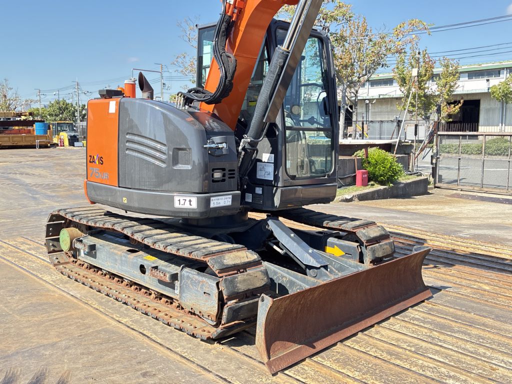 ZX75UR-5B-61693