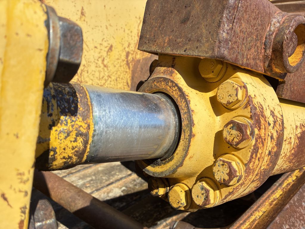 D85EX-18-23378