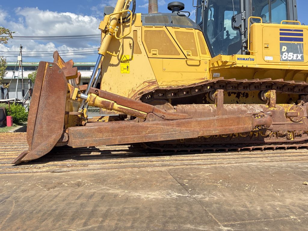 D85EX-18-23378