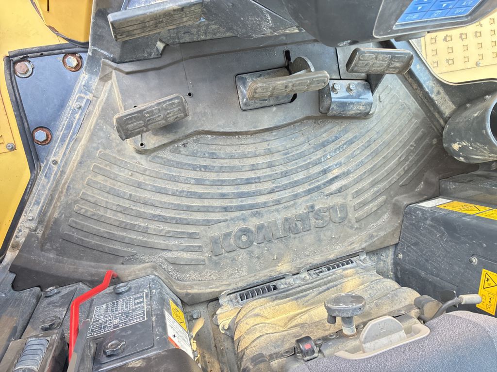 D85EX-18-23378