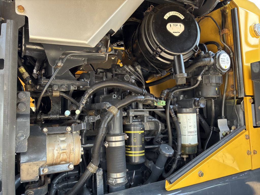 WA320-7-81067