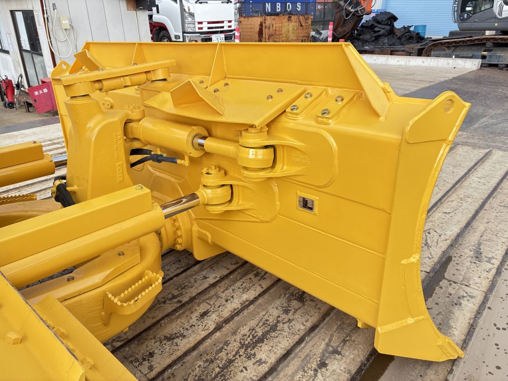 D61EX-23-32031