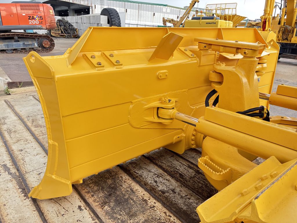 D61EX-23-32031