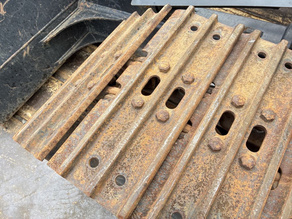 SH135X-7-3208