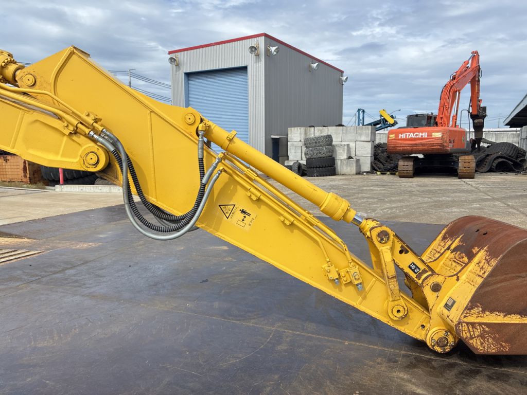 SH135X-7-3208