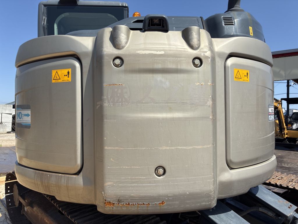 SK135SR-5-YY08-042300